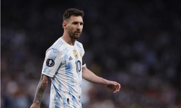 8月29日嘉诚转债下跌1.98%，转股溢价率13.11%